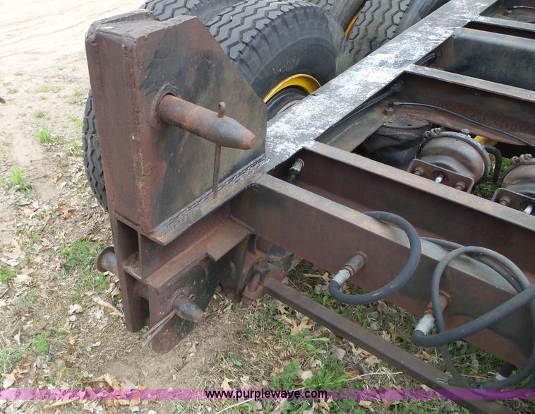 image for item K4678 Truck crane pusher axle