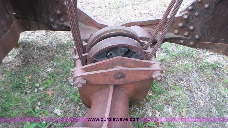 image for item K4679 Owen clamshell bucket