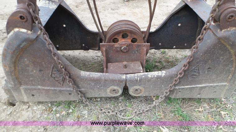 image for item K4680 PMCO clamshell bucket