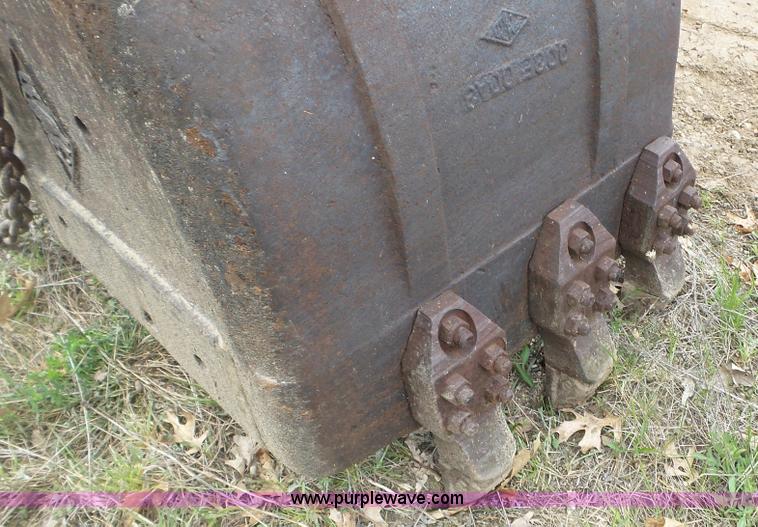 image for item K4680 PMCO clamshell bucket