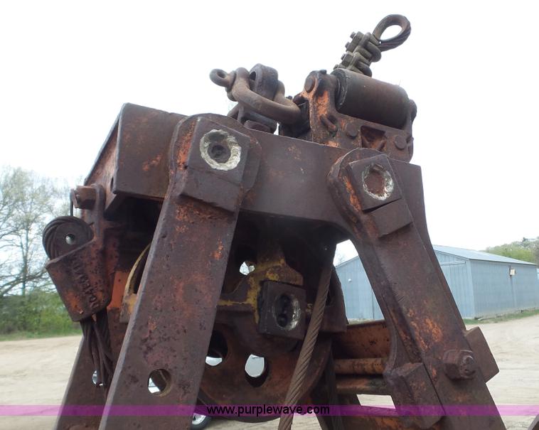 image for item K4680 PMCO clamshell bucket