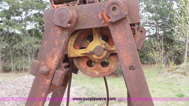 image for item K4680 PMCO clamshell bucket