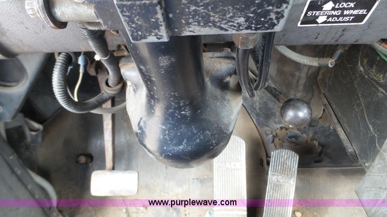 image for item K4681 1988 Mack RW613 semi truck