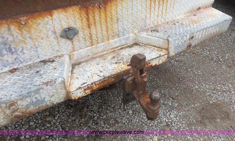 image for item K5202 1999 Ford F250 Super Duty utility truck