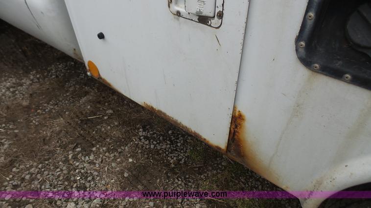 image for item K5202 1999 Ford F250 Super Duty utility truck