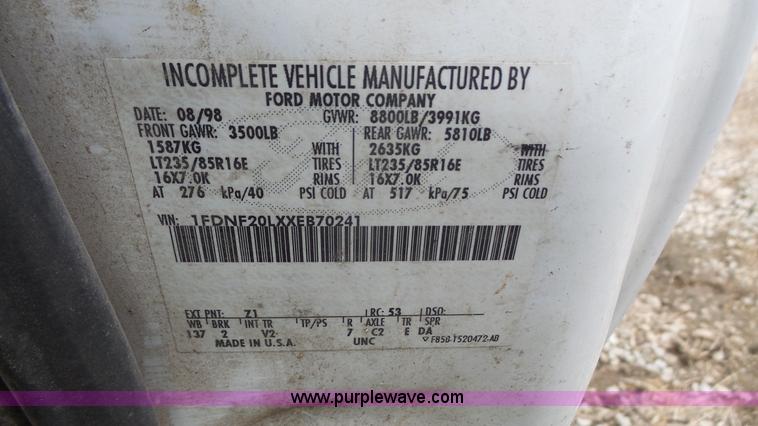 image for item K5202 1999 Ford F250 Super Duty utility truck