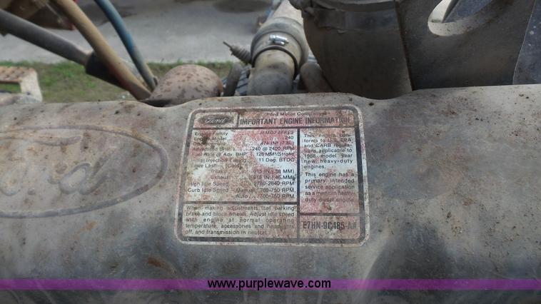 image for item K5216 1988 Ford L8000 truck cab and chassis