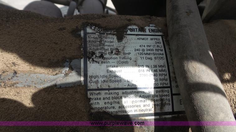 image for item K5217 1989 Ford L8000 tank truck