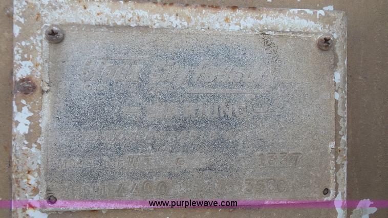 image for item K5217 1989 Ford L8000 tank truck