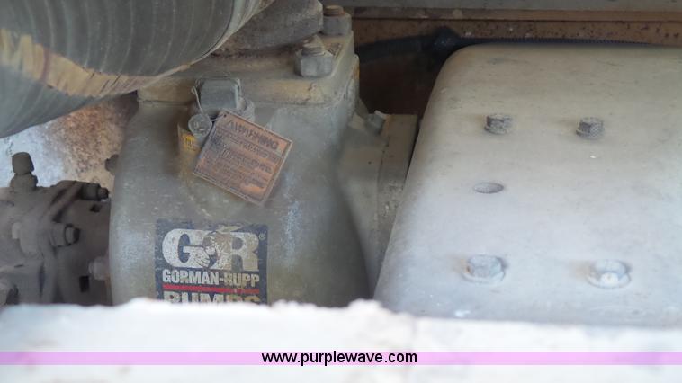 image for item K5217 1989 Ford L8000 tank truck