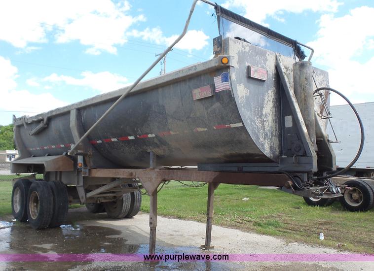 image for item K5219 1999 Travis HRS end dump trailer