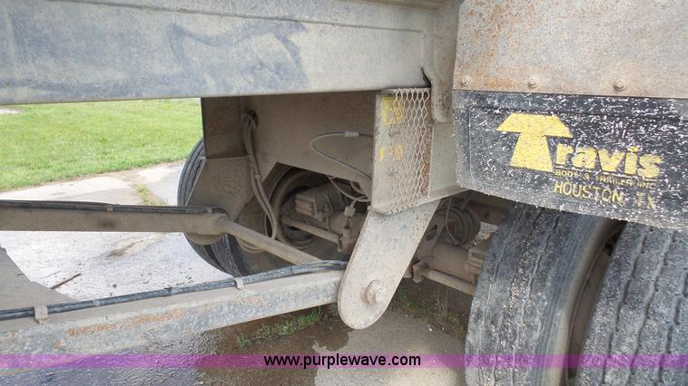 image for item K5219 1999 Travis HRS end dump trailer