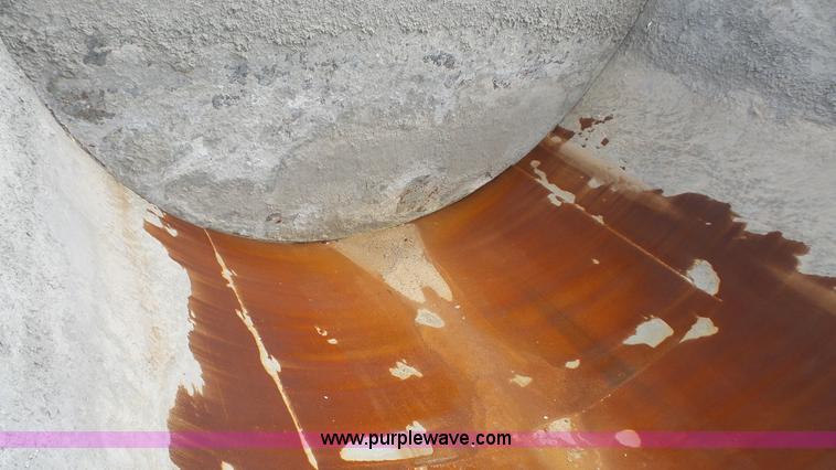 image for item K5219 1999 Travis HRS end dump trailer