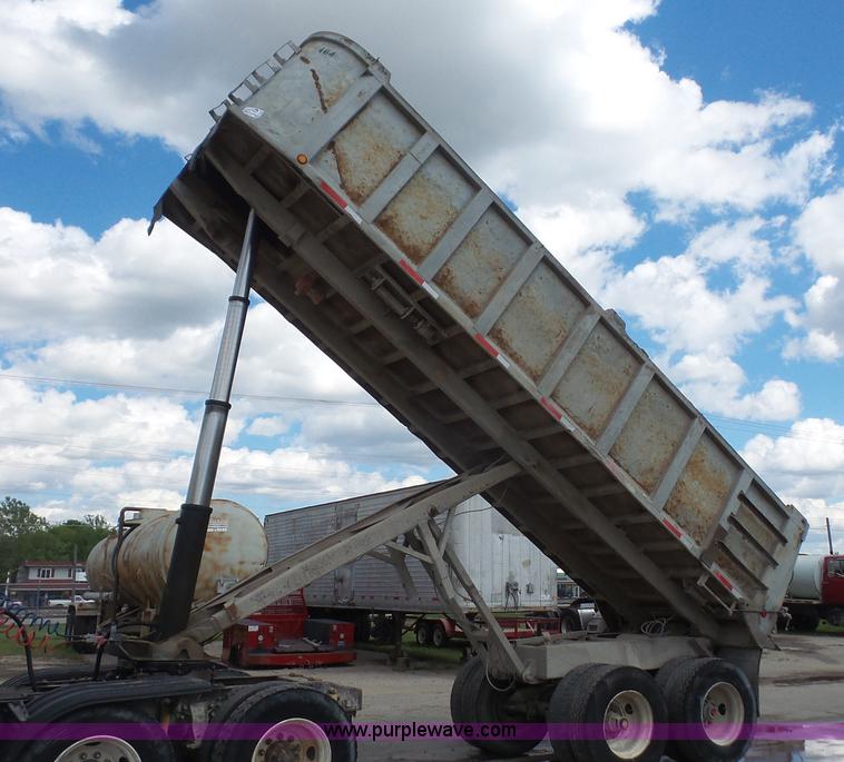 image for item K5220 1998 Hilbilt end dump trailer