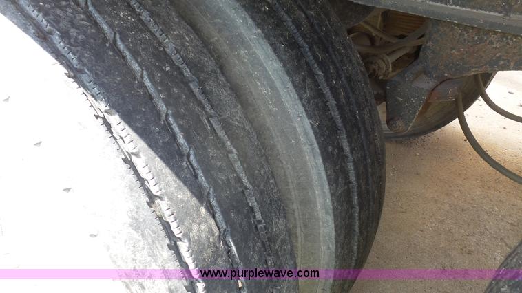 image for item K5223 1962 Trailmobile dry van trailer