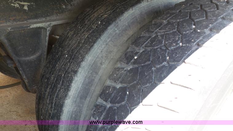 image for item K5223 1962 Trailmobile dry van trailer