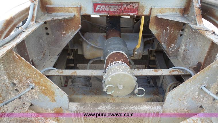 image for item K5225 1981 Fruehauf TE0-F2-R tank trailer