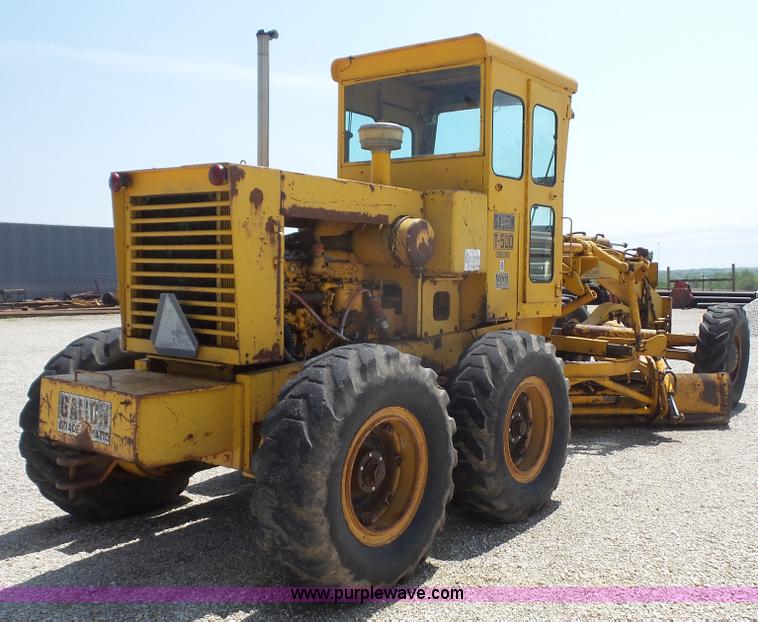 image for item K5227 1975 Galion T500A motor grader