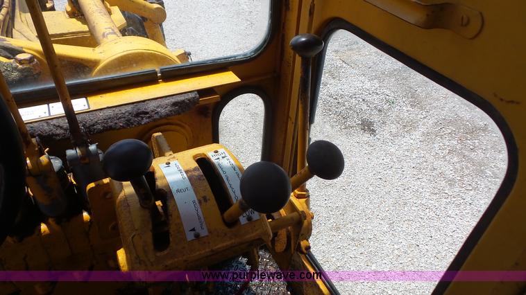 image for item K5227 1975 Galion T500A motor grader
