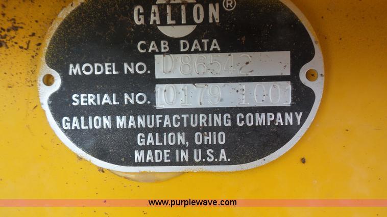 image for item K5227 1975 Galion T500A motor grader