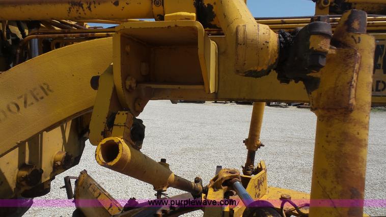 image for item K5227 1975 Galion T500A motor grader