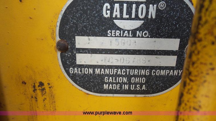 image for item K5227 1975 Galion T500A motor grader