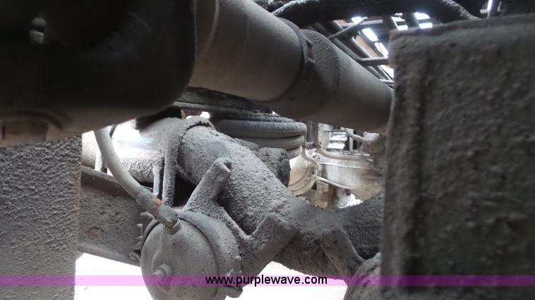 image for item K5231 2003 Mack CV713 roll off truck