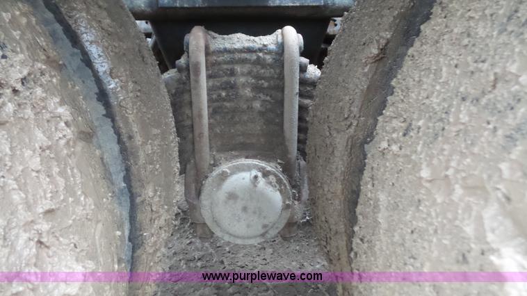 image for item K5231 2003 Mack CV713 roll off truck