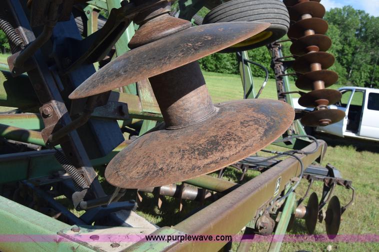 image for item K6575 John Deere disk