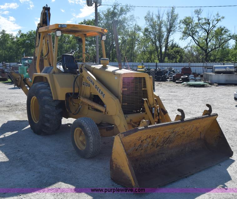 image for item K6576 1985 John Deere 410B backhoe