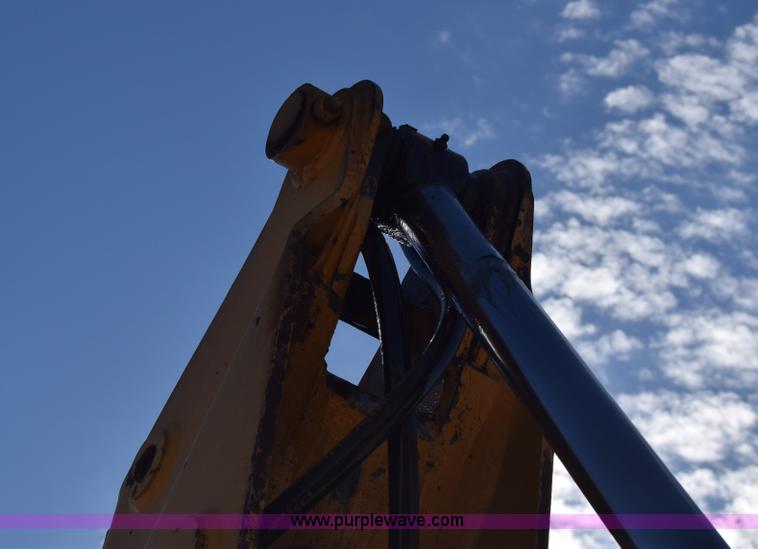 image for item K6576 1985 John Deere 410B backhoe