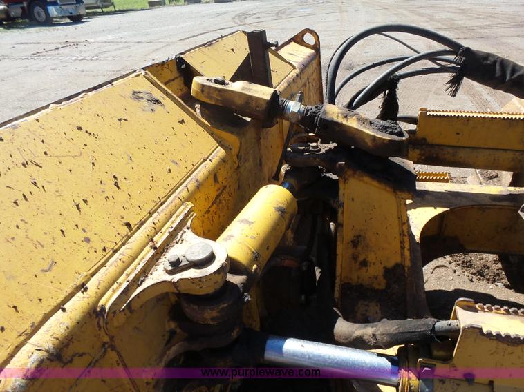 image for item K7219 John Deere 700HXLT dozer