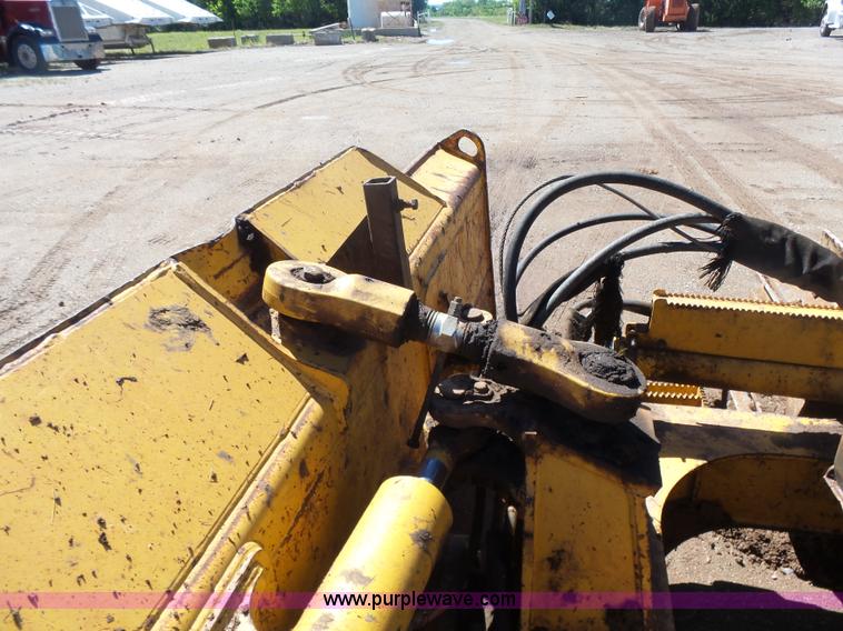 image for item K7219 John Deere 700HXLT dozer