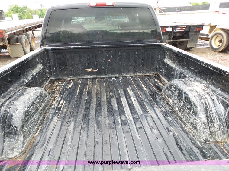 image for item K7221 2007 Chevrolet Silverado 2500HD Ext. Cab pickup truck