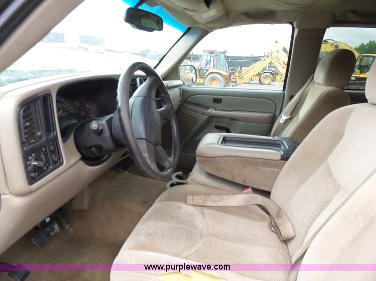 image for item K7221 2007 Chevrolet Silverado 2500HD Ext. Cab pickup truck