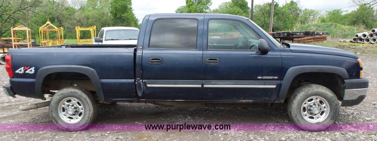 image for item K7226 2007 Chevrolet Silverado 2500HD Crew Cab pickup truck
