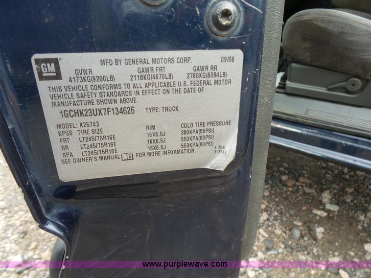 image for item K7226 2007 Chevrolet Silverado 2500HD Crew Cab pickup truck