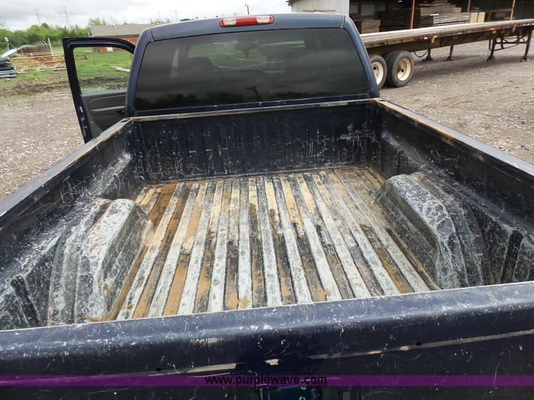 image for item K7226 2007 Chevrolet Silverado 2500HD Crew Cab pickup truck