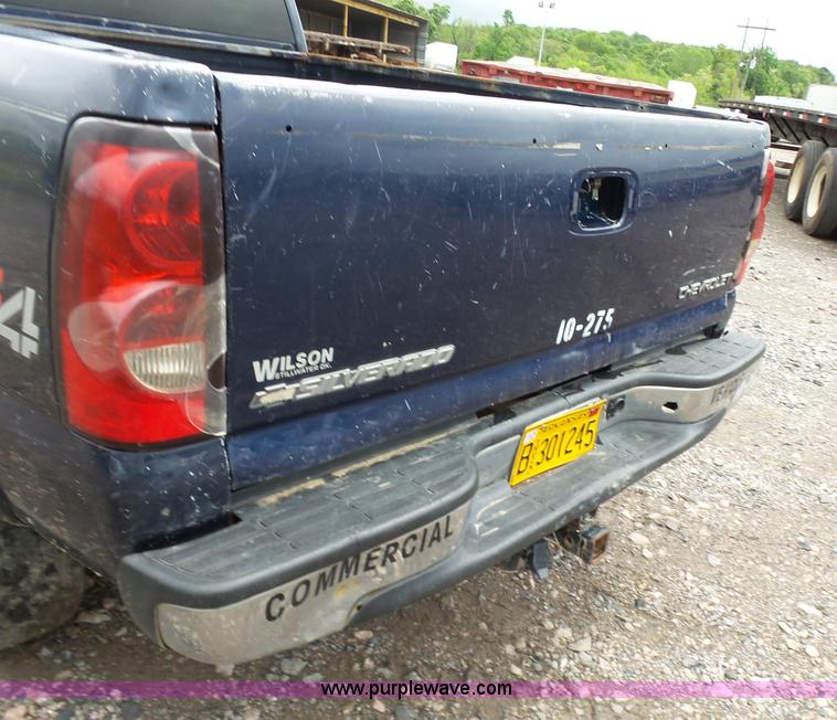 image for item K7226 2007 Chevrolet Silverado 2500HD Crew Cab pickup truck