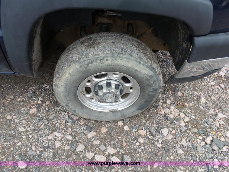 image for item K7226 2007 Chevrolet Silverado 2500HD Crew Cab pickup truck