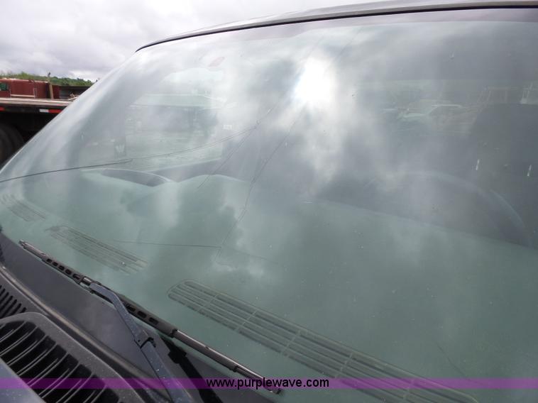 image for item K7226 2007 Chevrolet Silverado 2500HD Crew Cab pickup truck