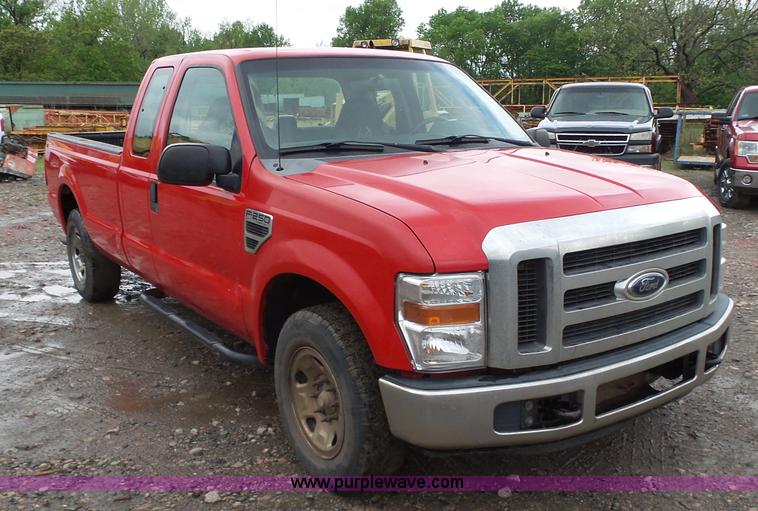 image for item K7231 2008 Ford F250 Super Duty SuperCab pickup truck