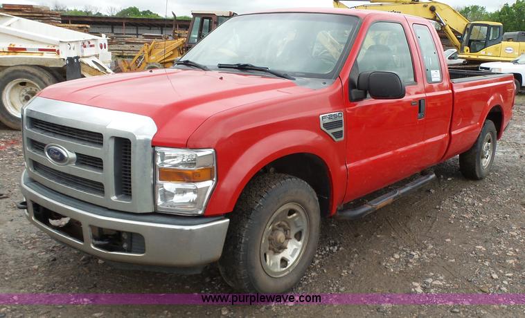 image for item K7231 2008 Ford F250 Super Duty SuperCab pickup truck