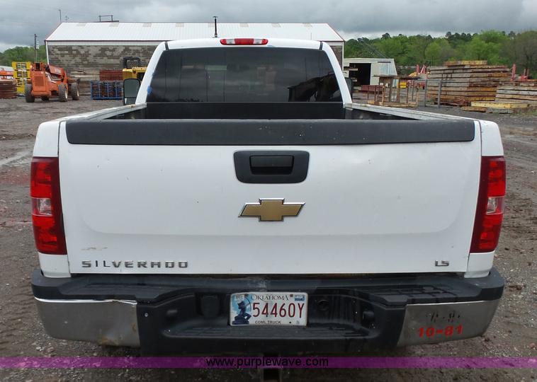 image for item K7232 2009 Chevrolet Silverado 2500HD Ext. Cab pickup truck