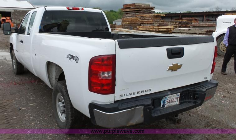 image for item K7232 2009 Chevrolet Silverado 2500HD Ext. Cab pickup truck