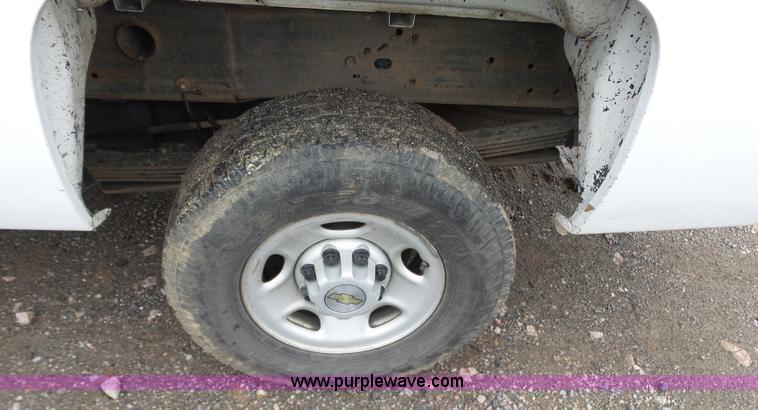 image for item K7232 2009 Chevrolet Silverado 2500HD Ext. Cab pickup truck