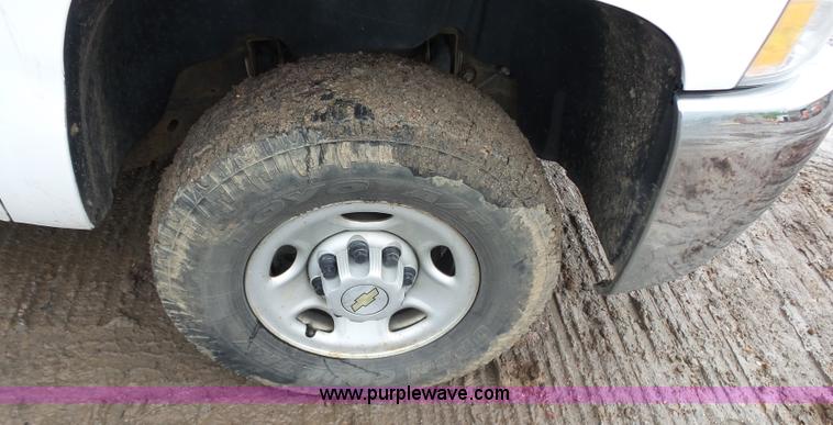 image for item K7232 2009 Chevrolet Silverado 2500HD Ext. Cab pickup truck