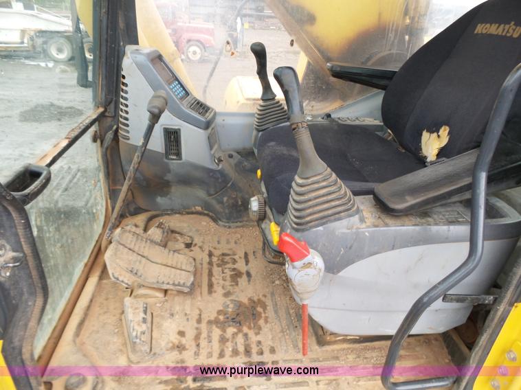 image for item K7233 2007 Komatsu PC400LC-7 excavator