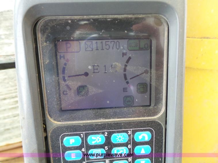 image for item K7233 2007 Komatsu PC400LC-7 excavator