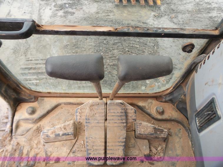 image for item K7233 2007 Komatsu PC400LC-7 excavator